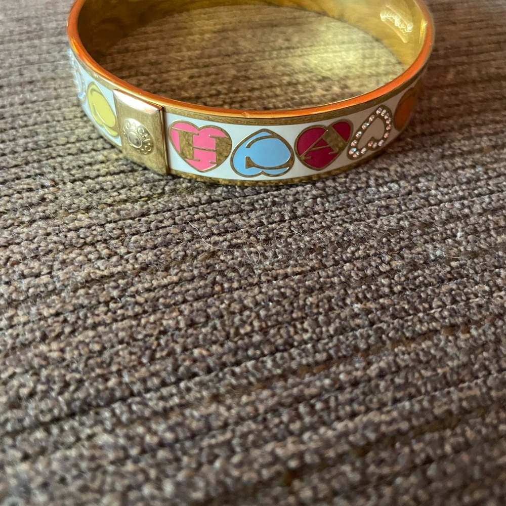 EUC Coach Heart Bracelet - Picture 10 of 13